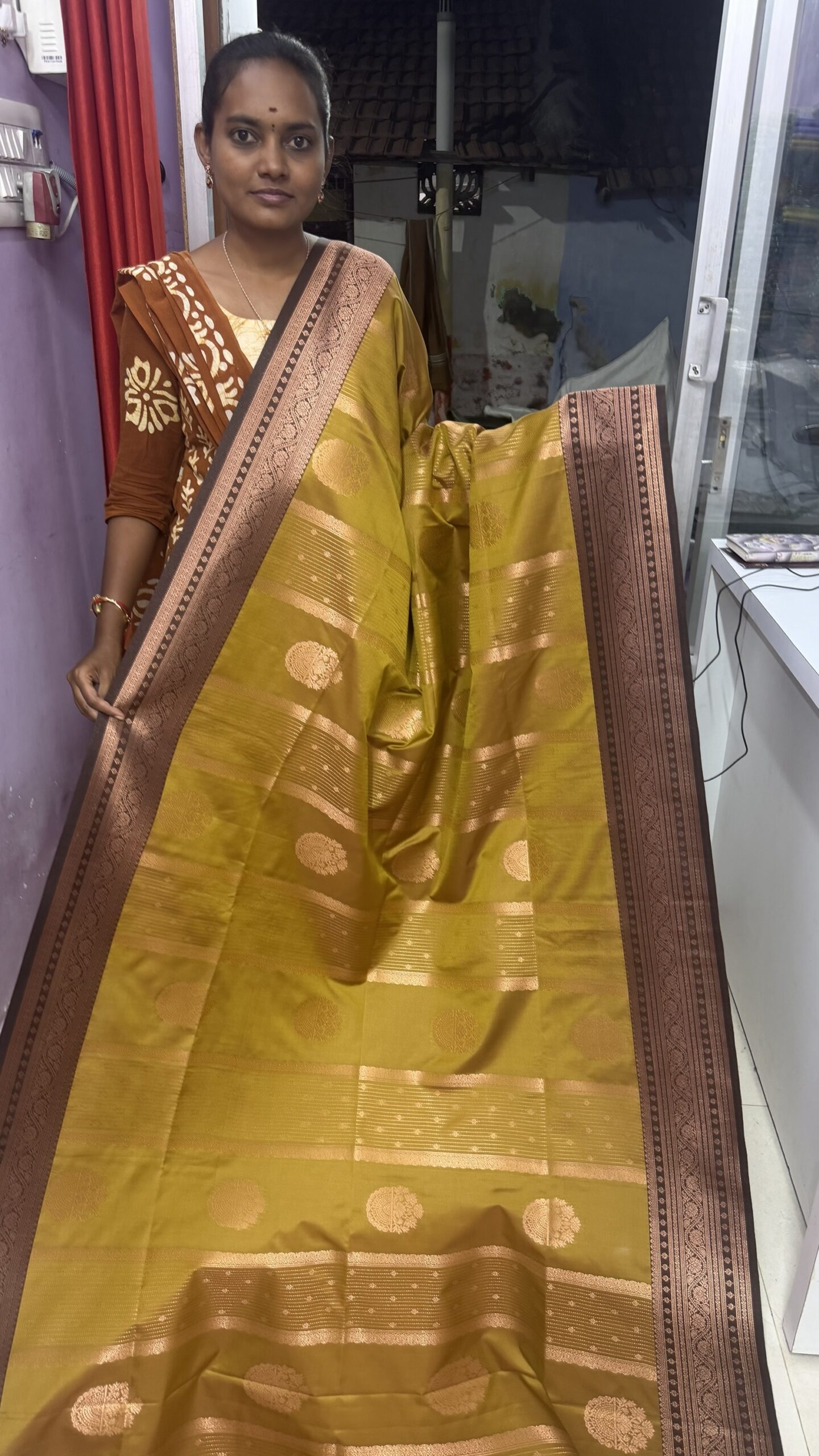 OVIYA02