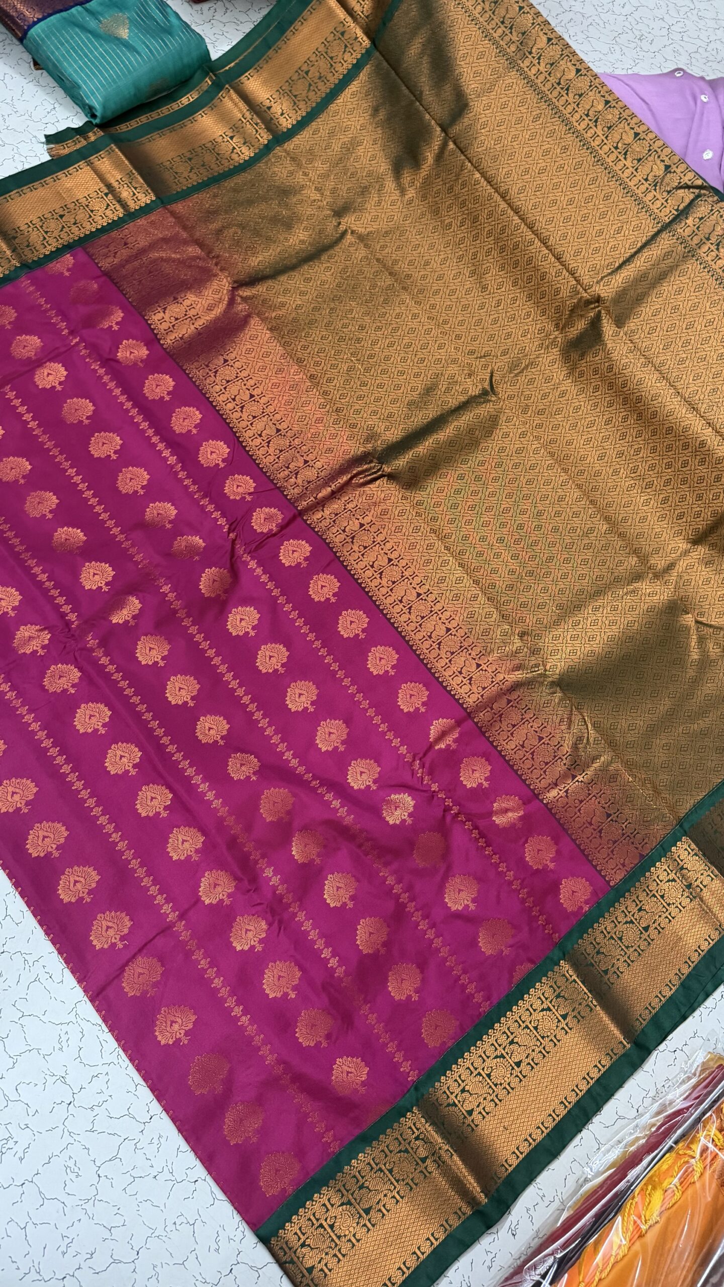 ROOPA01