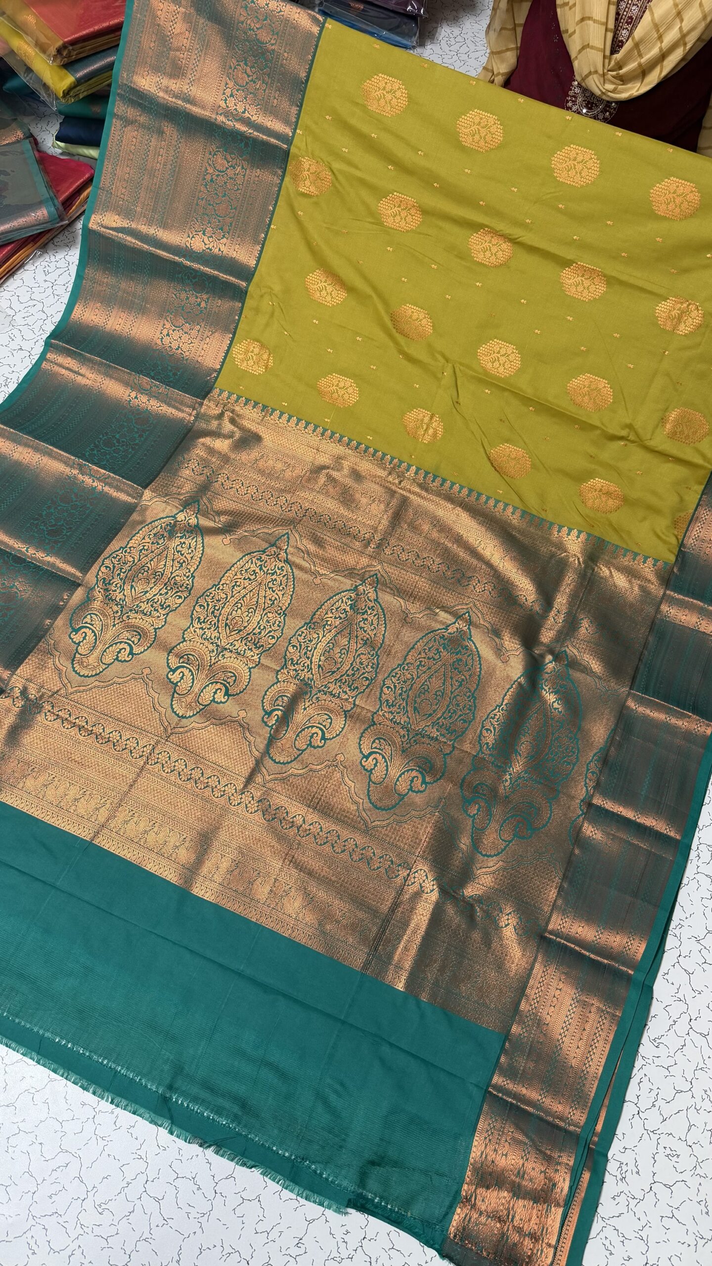 VAISHU03 - Image 2