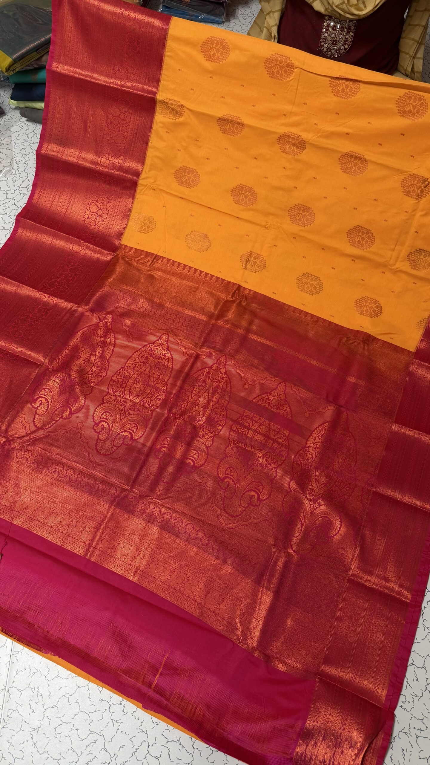 VAISHU06 - Image 2